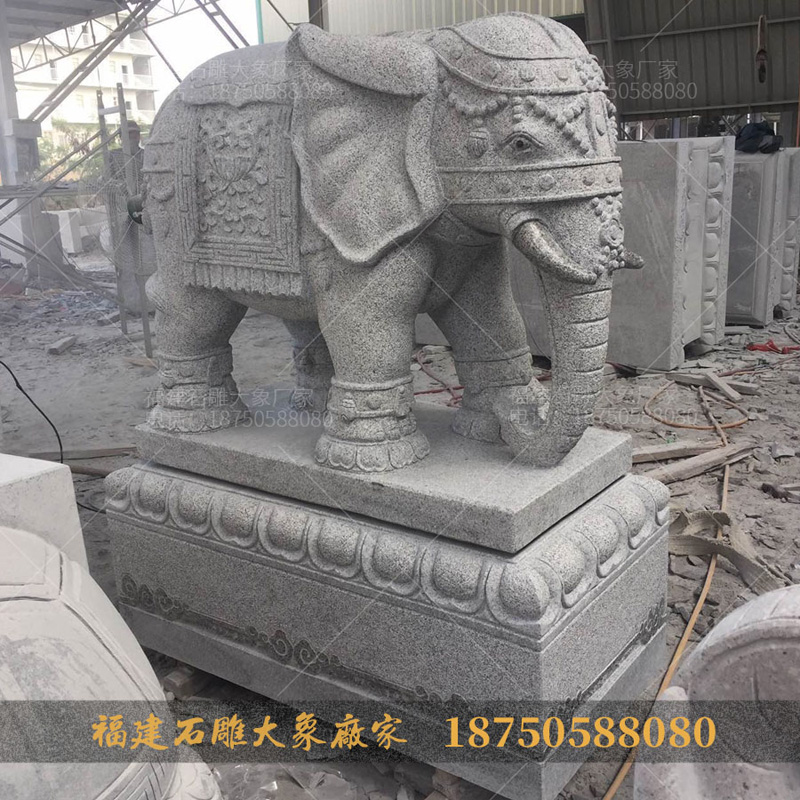 太姥山上的寺庙石雕大象造型古朴纯净！